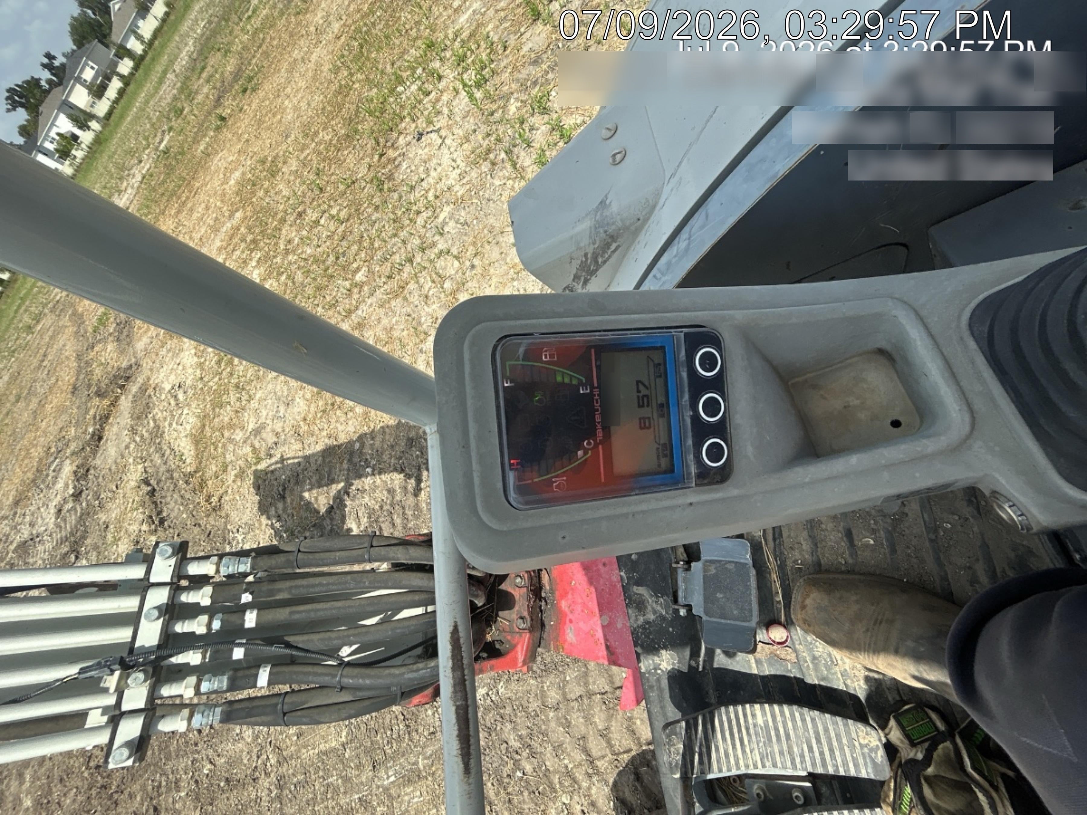 2022 TAKEUCHI TB235-2R