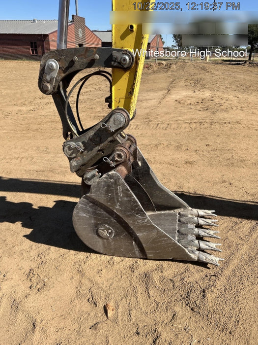 Wacker Neuson ET90 Wacker Neuson ET90 w/TRK, CAB, Bucket