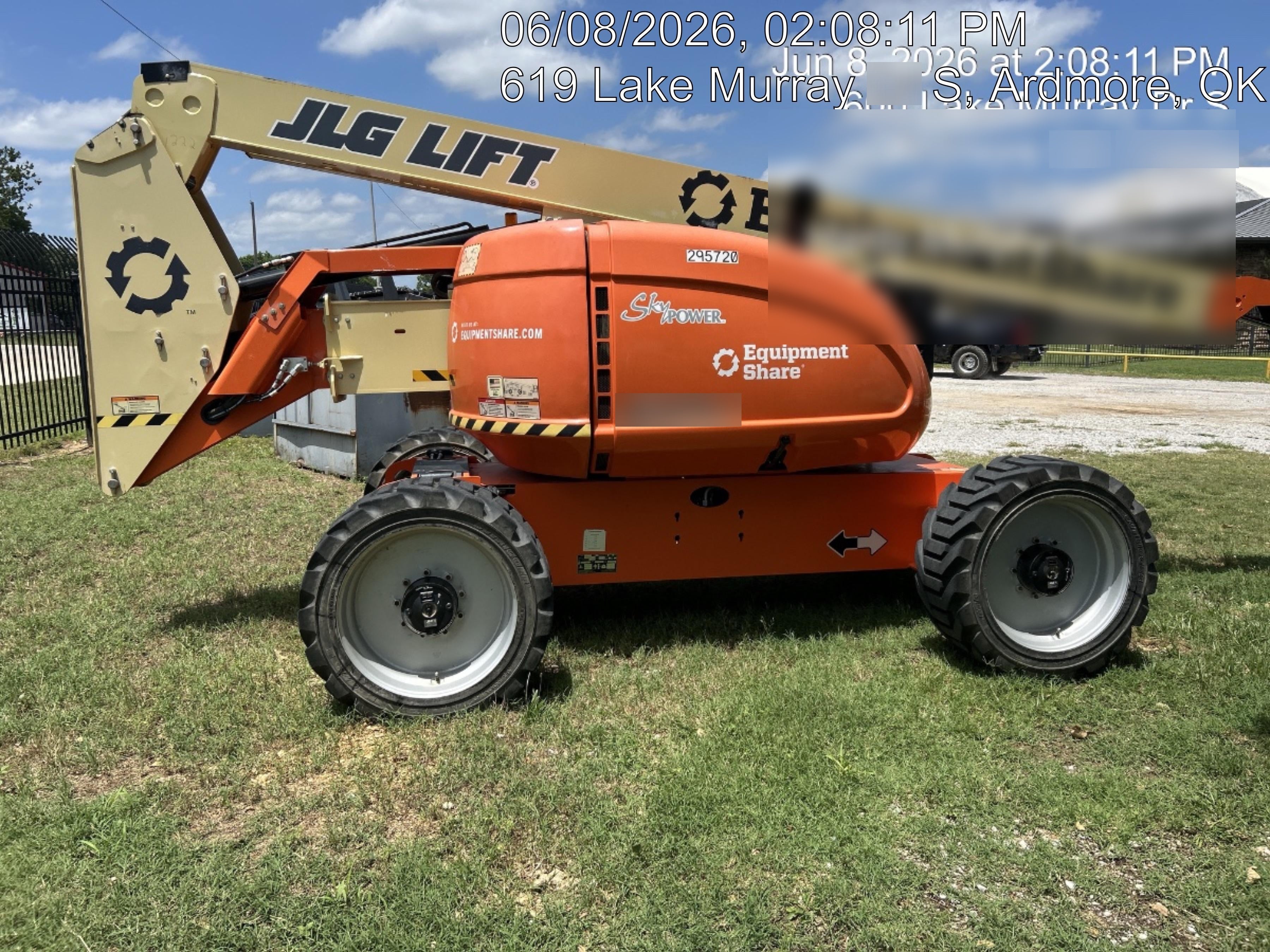 2023 JLG 600AJ