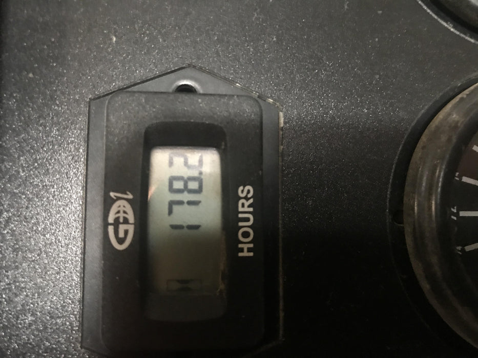 2018 Lincoln Electric Vantage 322 Lincoln Vantage 322 Welder Ready Pak 3 - Vantage 322, Trailer, Fender and light kit, Cable rack