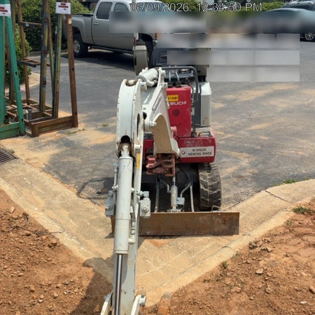 2022 TAKEUCHI TB210R