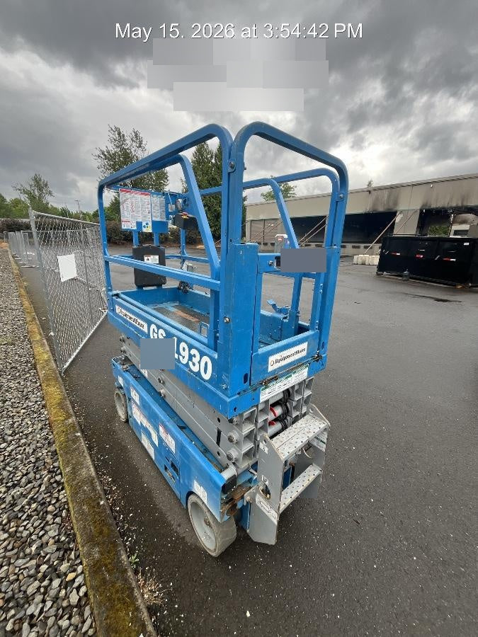 2019 Genie GS-1930 Half Height Swing Gate, 800W Inverter