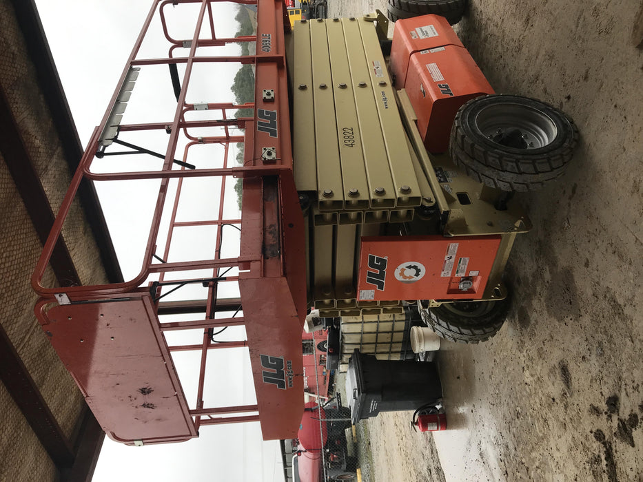 2019 JLG 4069LE Solid Non Marking Tires, Rotating Beacon