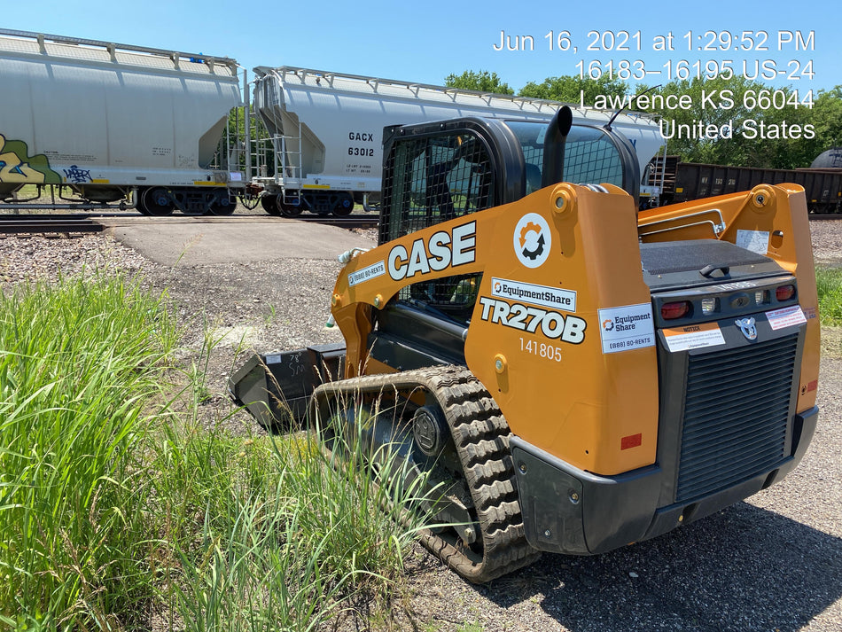 2021 CASE TR270B