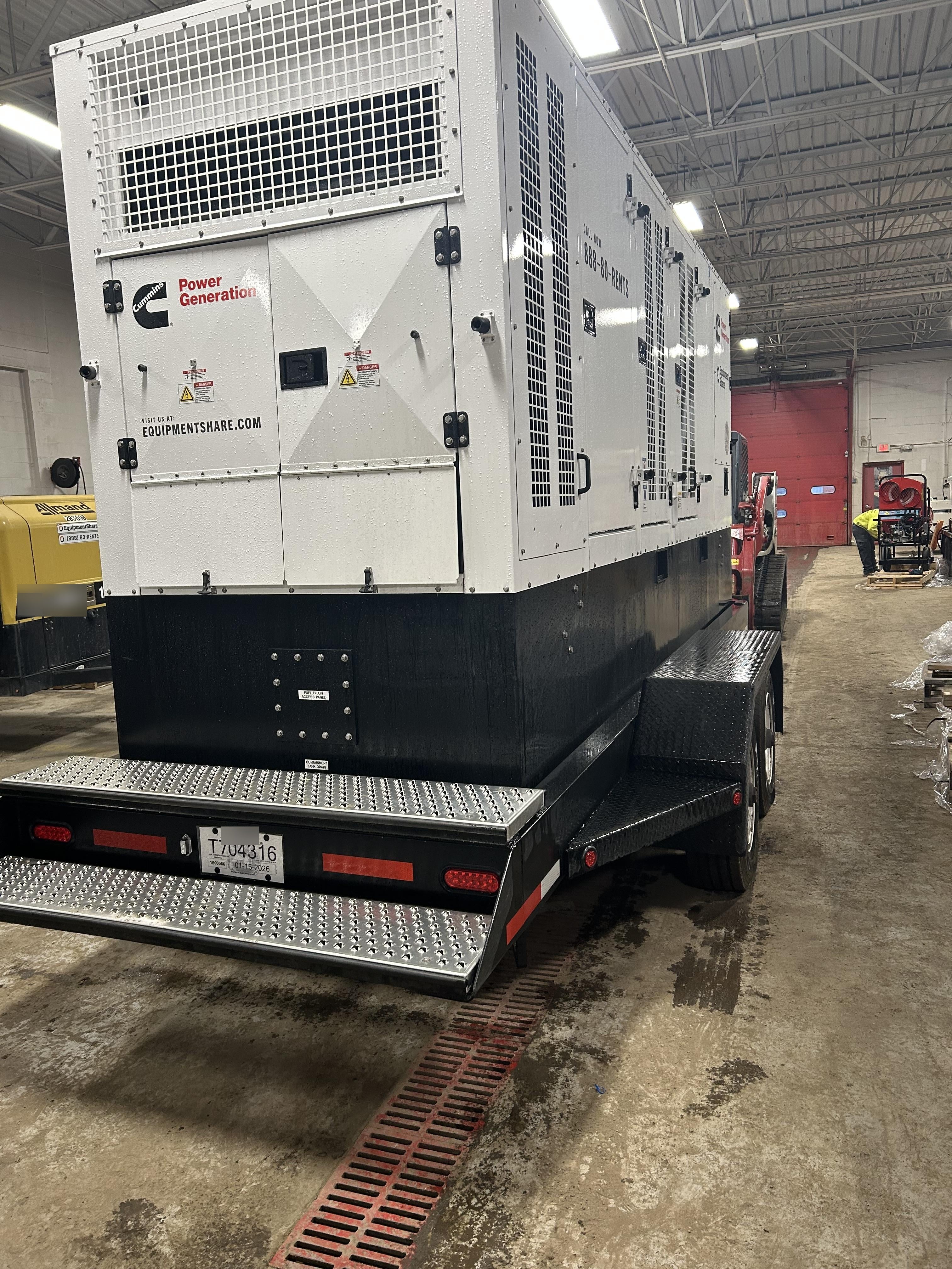 2025 CUMMINS C500D6RE