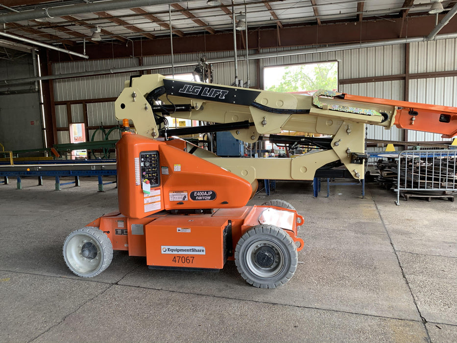 2019 JLG E400AJPN