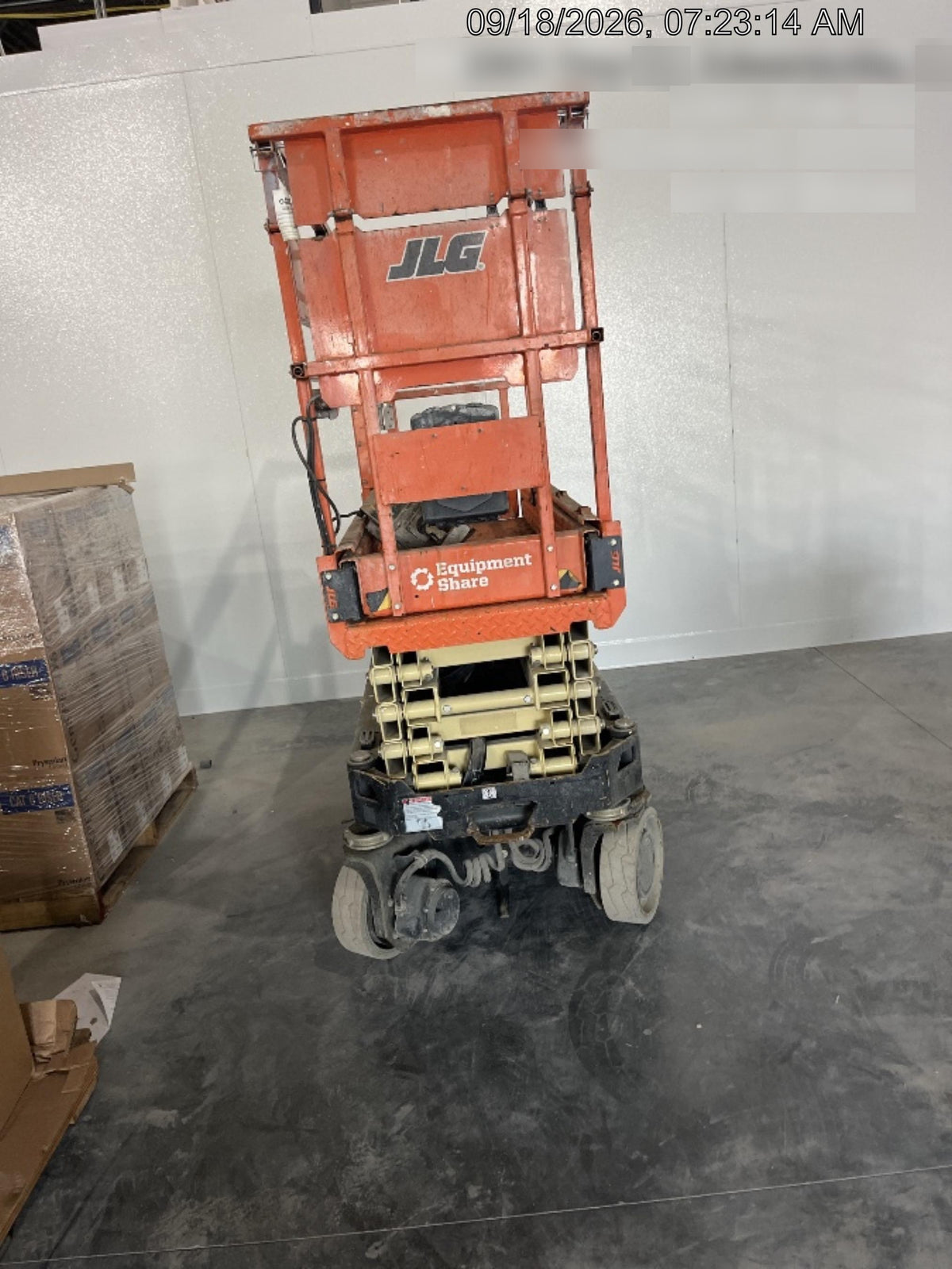 2022 JLG ES1932