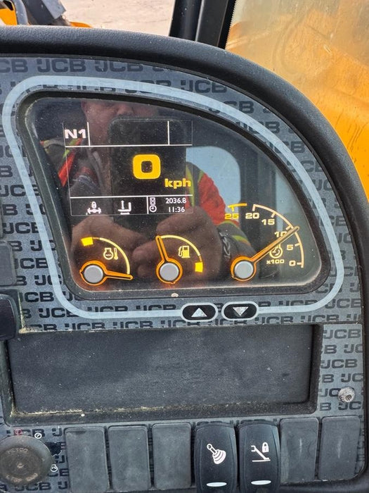 2020 JCB 512-56