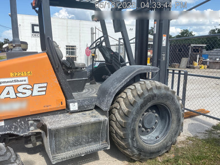 2023 CASE 588H