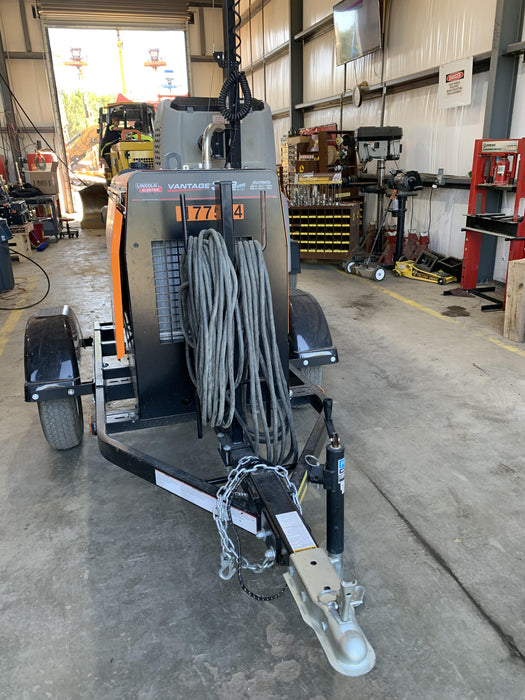 2021 Lincoln Electric Vantage 322 Vantage 322 Ready Pak 3 w/ Decals, ORANGE (includes trailer, cable rack, fender light kit) NO Telematics