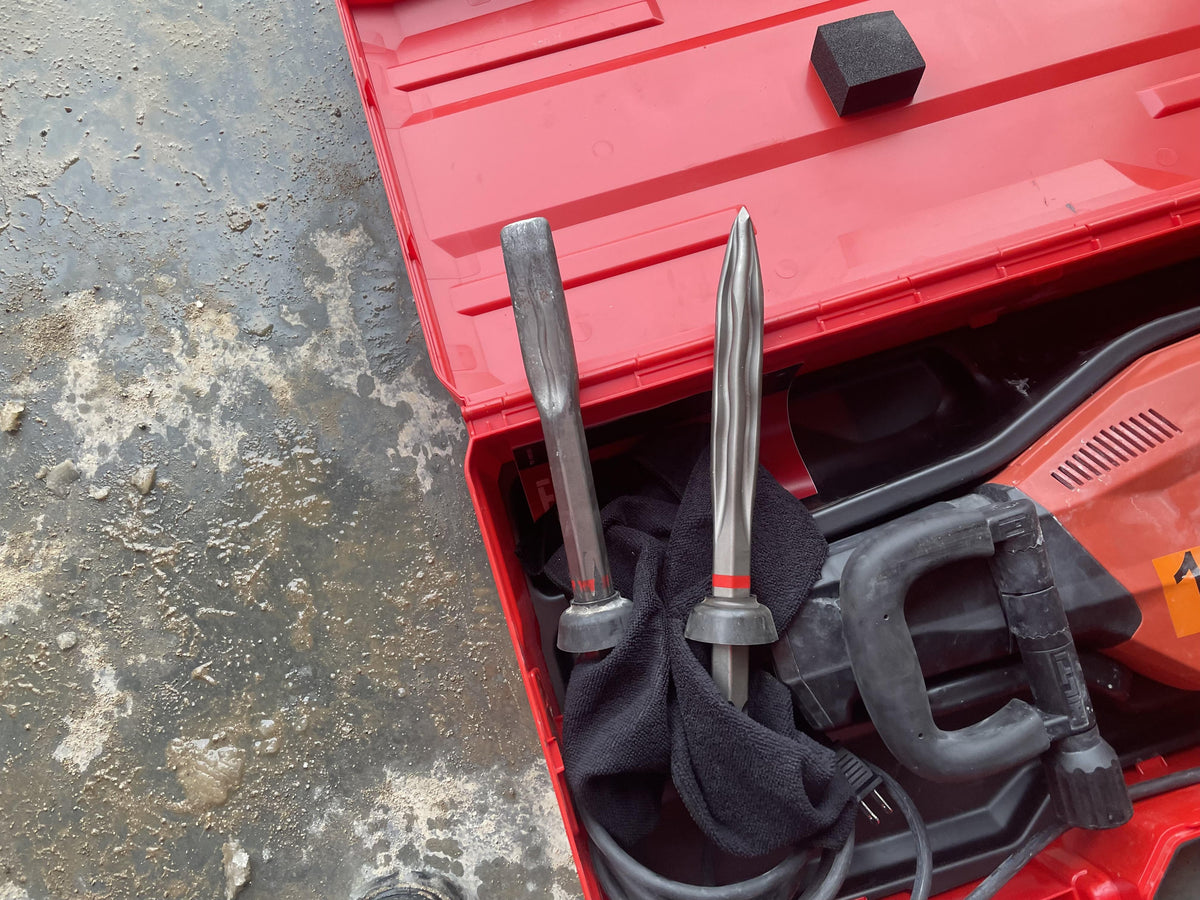 2021 HILTI TE 1000-AVR
