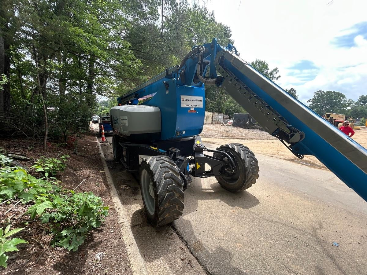 2020 GENIE Z-135/70