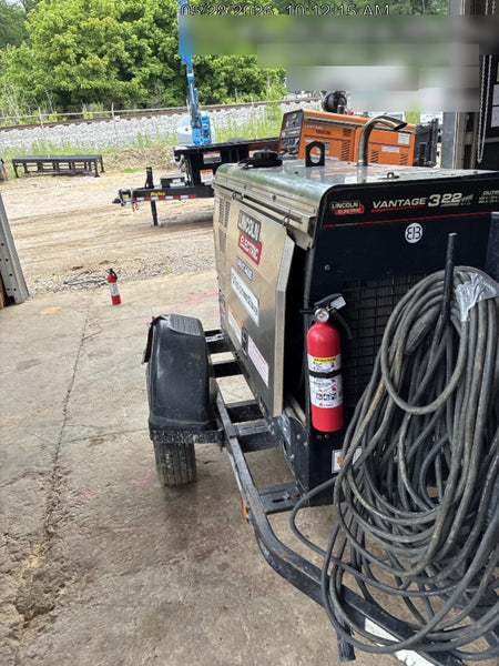 2019 Lincoln Electric Vantage 322 Welder Ready-Pak 3, Two wheel trailer, Fender and Light kit, Cable Rack