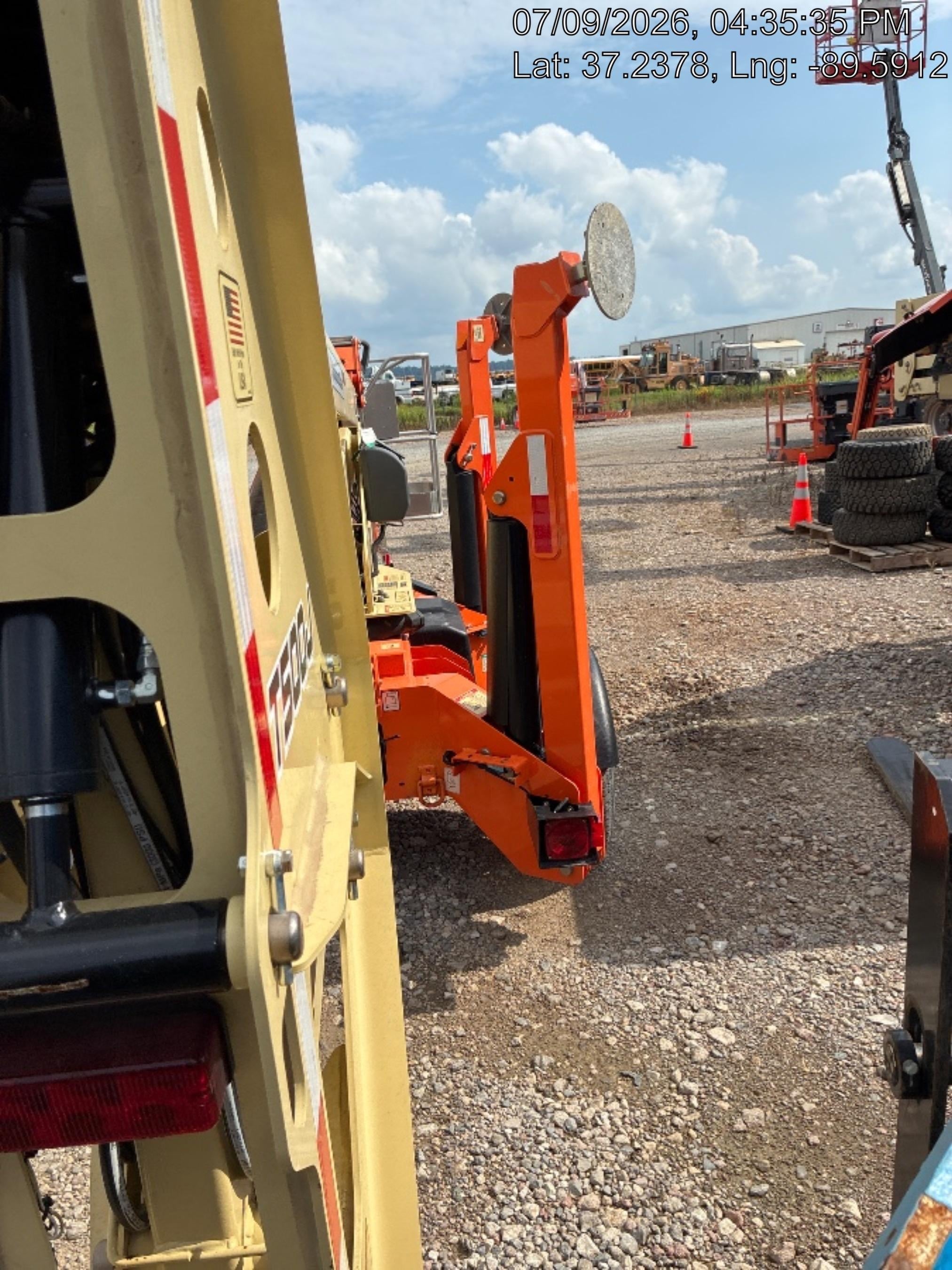 2022 JLG T500J