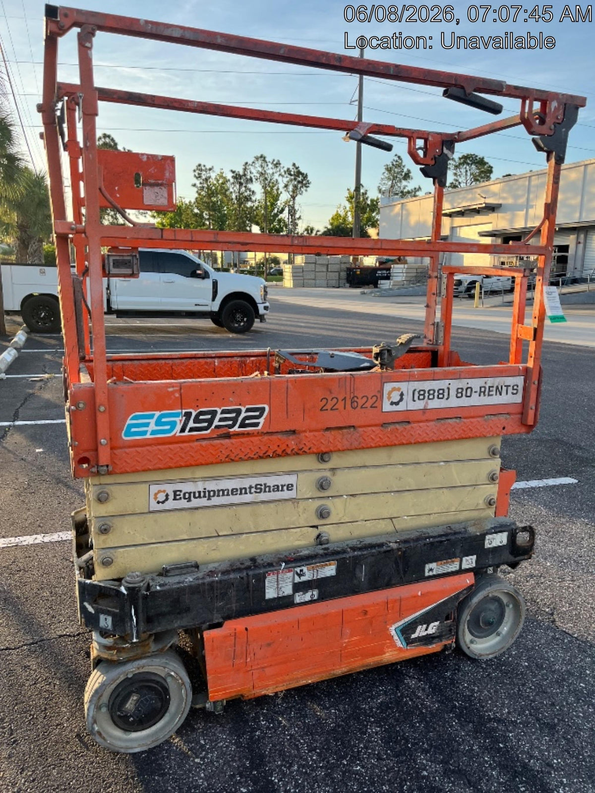 2022 JLG ES1932