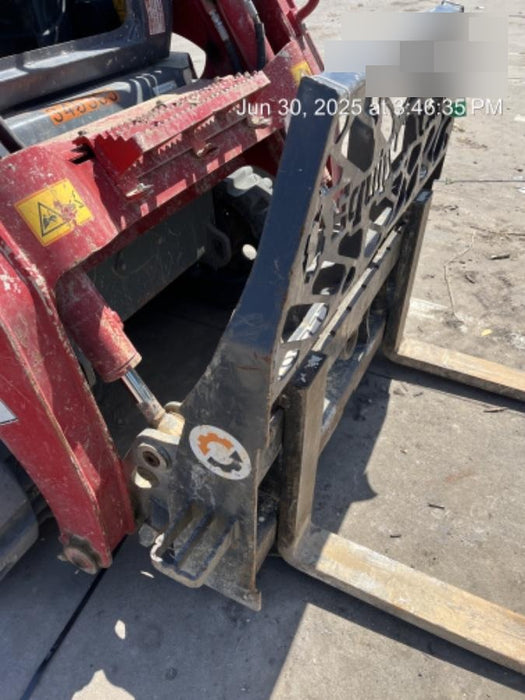 2022 PALADIN 48" Pallet Forks - Paladin