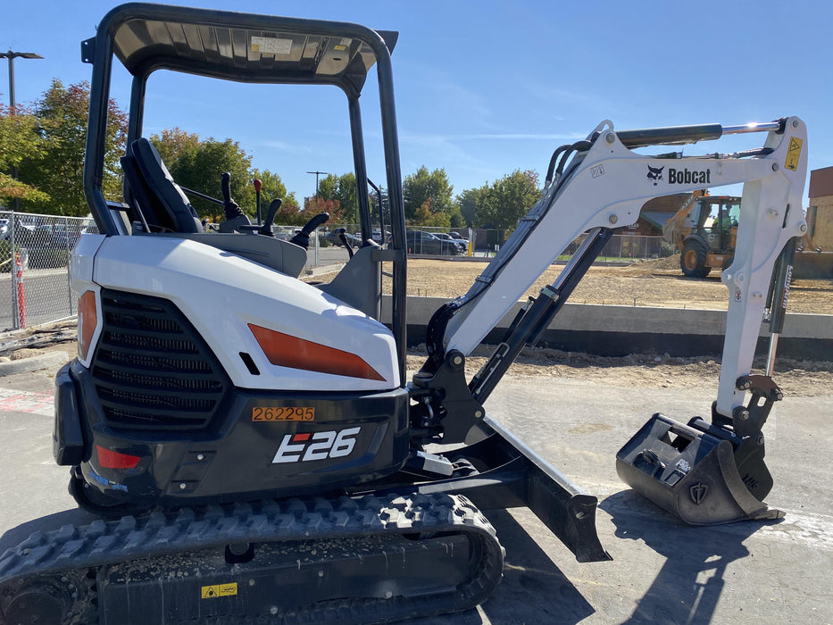 2022 BOBCAT E26