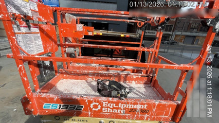 2022 JLG ES1932