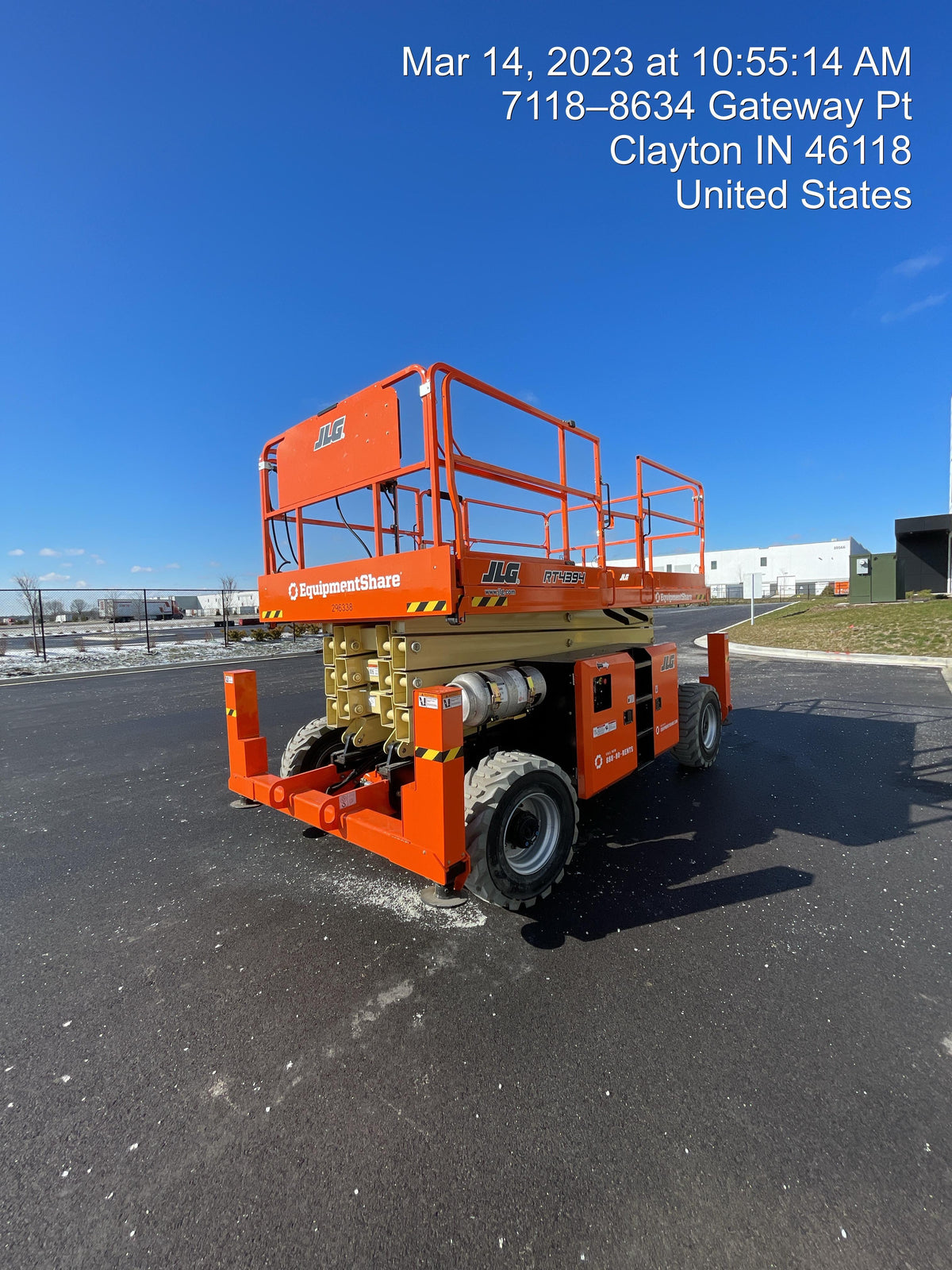 2023 JLG RT4394