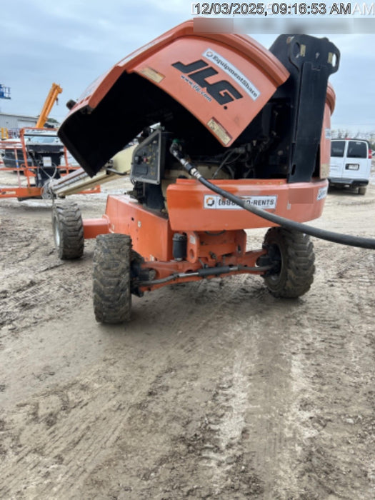 2019 JLG 400S