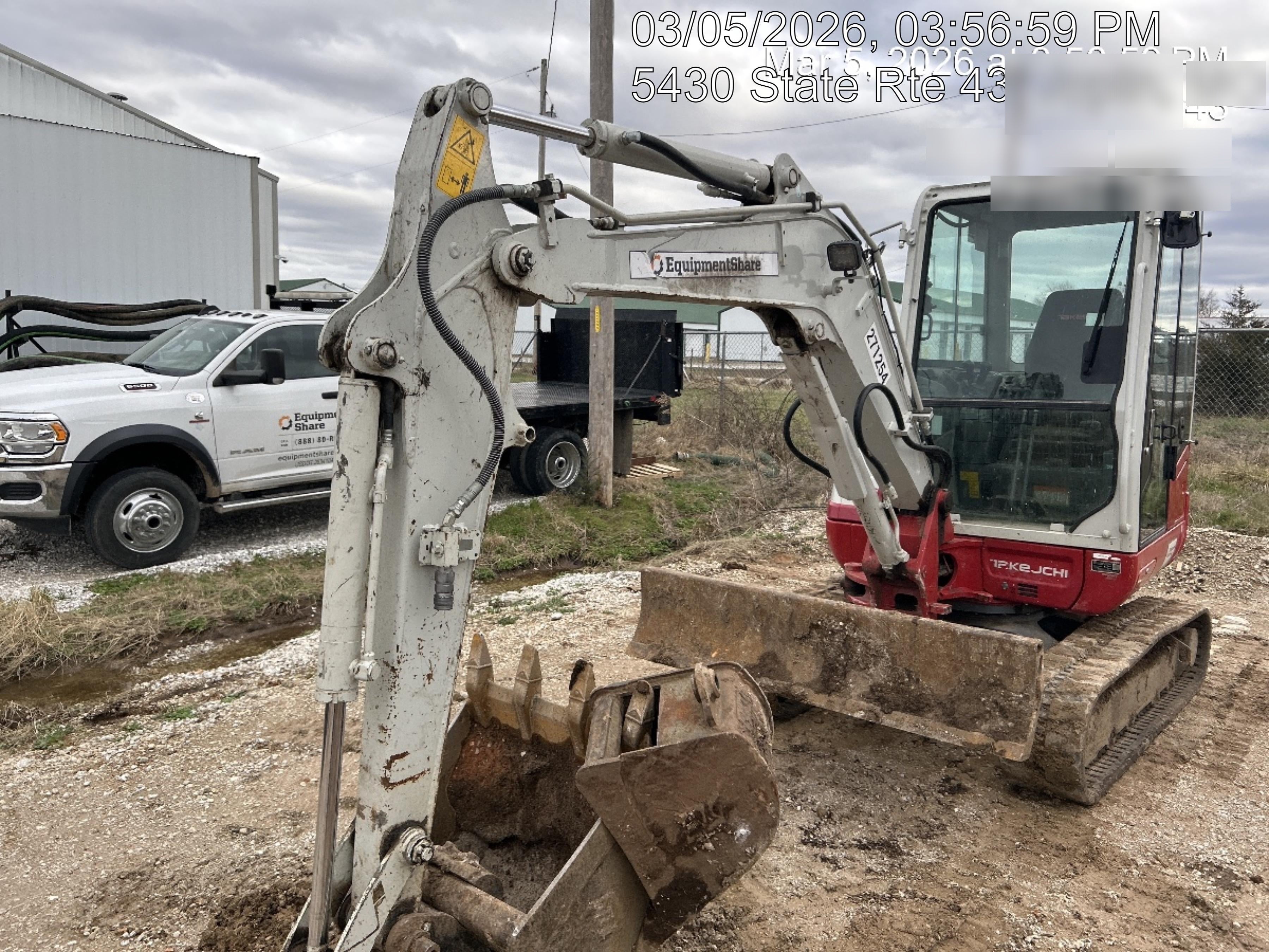 2022 TAKEUCHI TB235-2CR