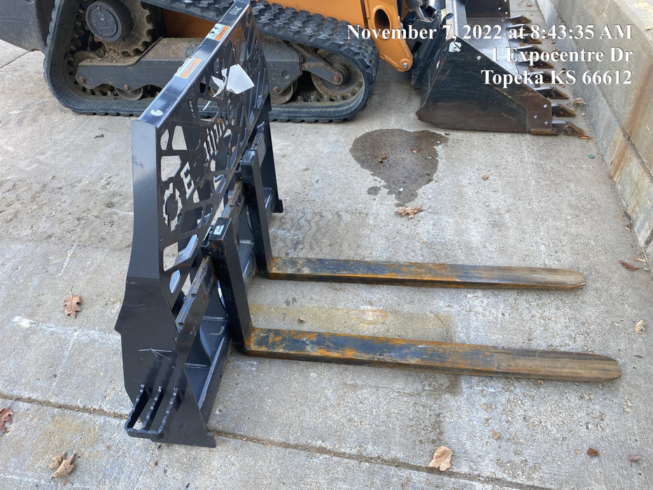 2022 PALADIN 48" Pallet Forks - Paladin