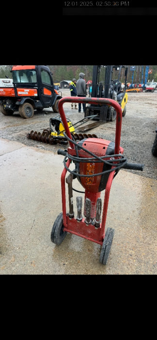 2020 HILTI TE 3000-AVR