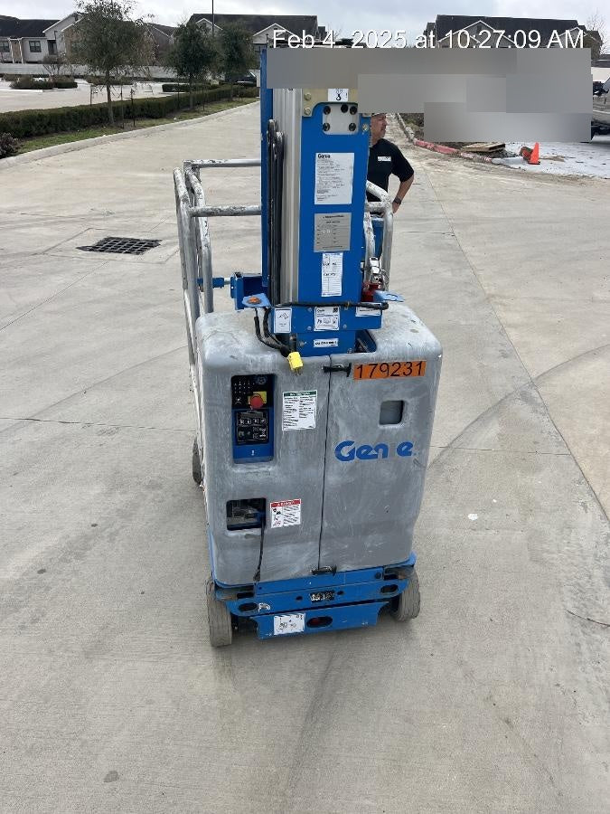 2021 GENIE GR-20