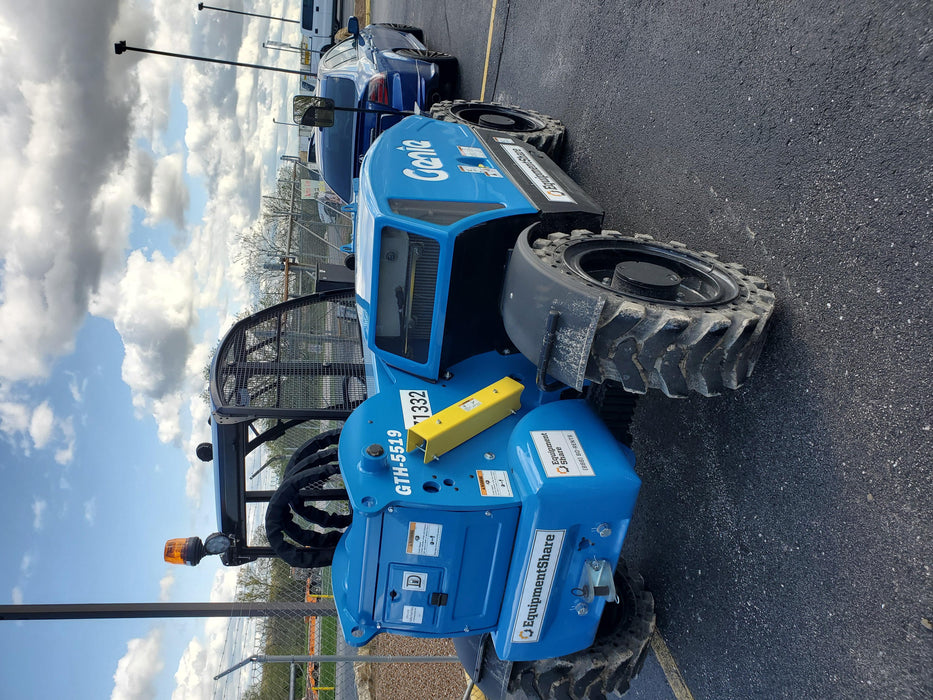 2020 Genie GTH-5519 Canopy, Solid Tires, Work Lights, Beacon, Aux Hydraulics, Back up Alarm