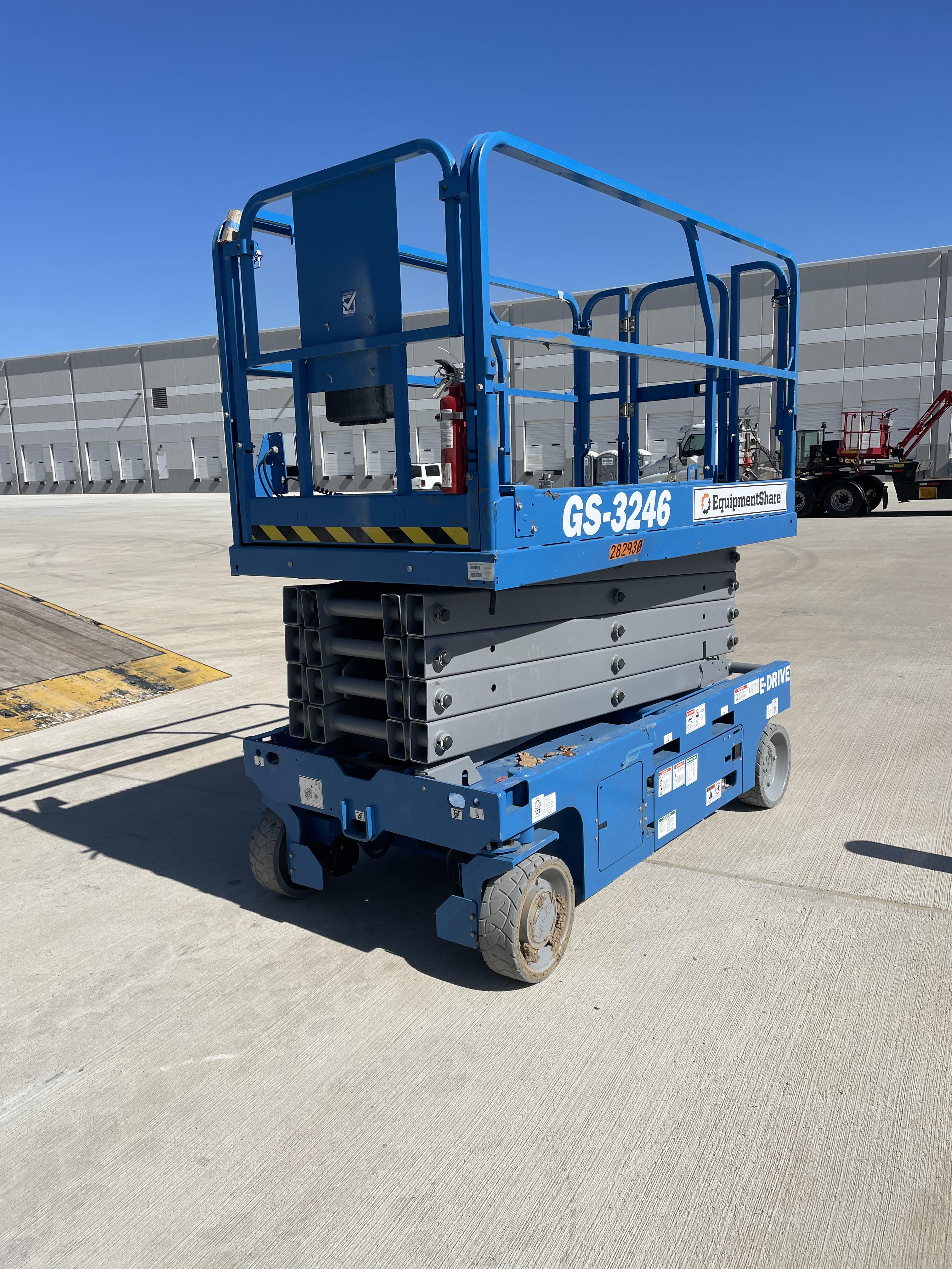 2022 GENIE GS-3246