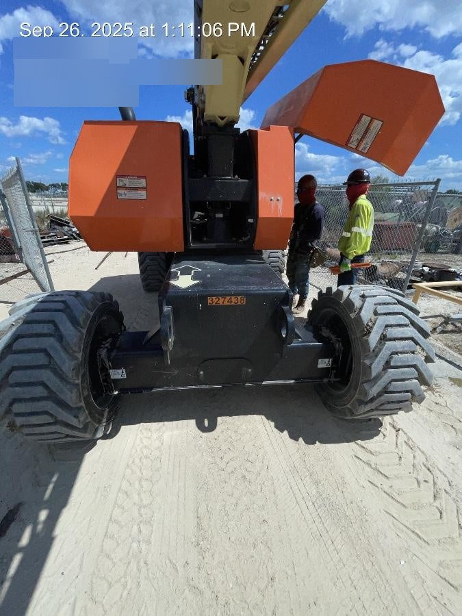 2023 JLG 860SJ