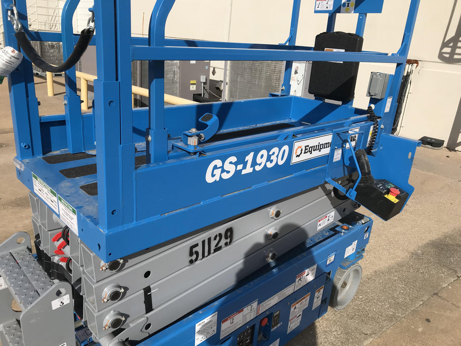 2019 Genie GS-1930 Fixed Rails with Chain Entry