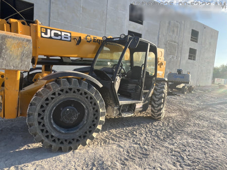 2024 JCB 510-56