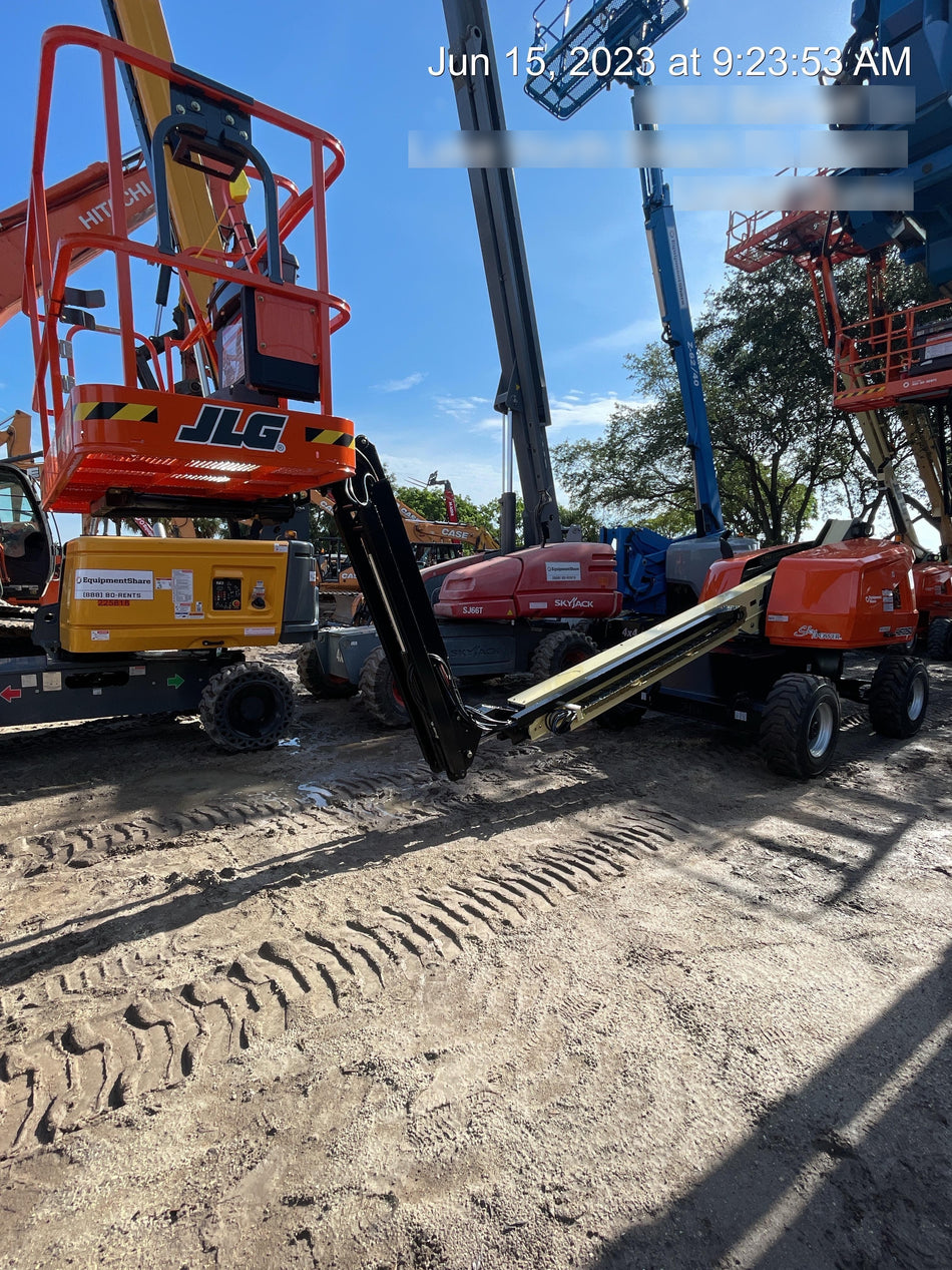 2023 JLG 460SJ