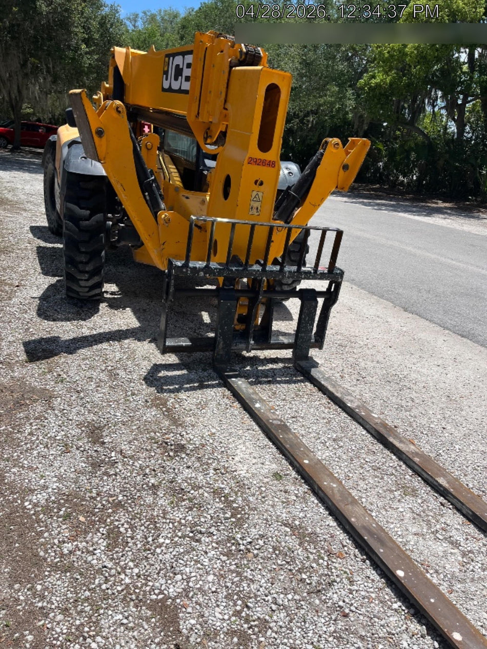 2023 JCB 510-56