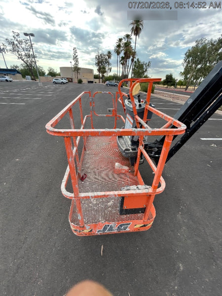 2023 JLG 660SJ