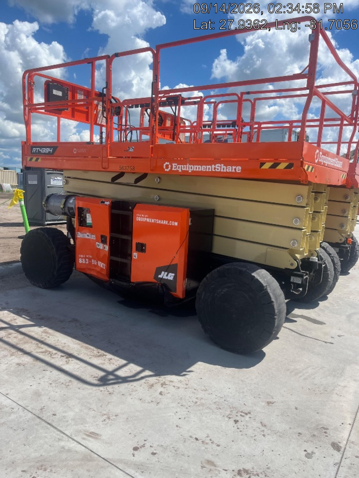 2025 JLG RT4394