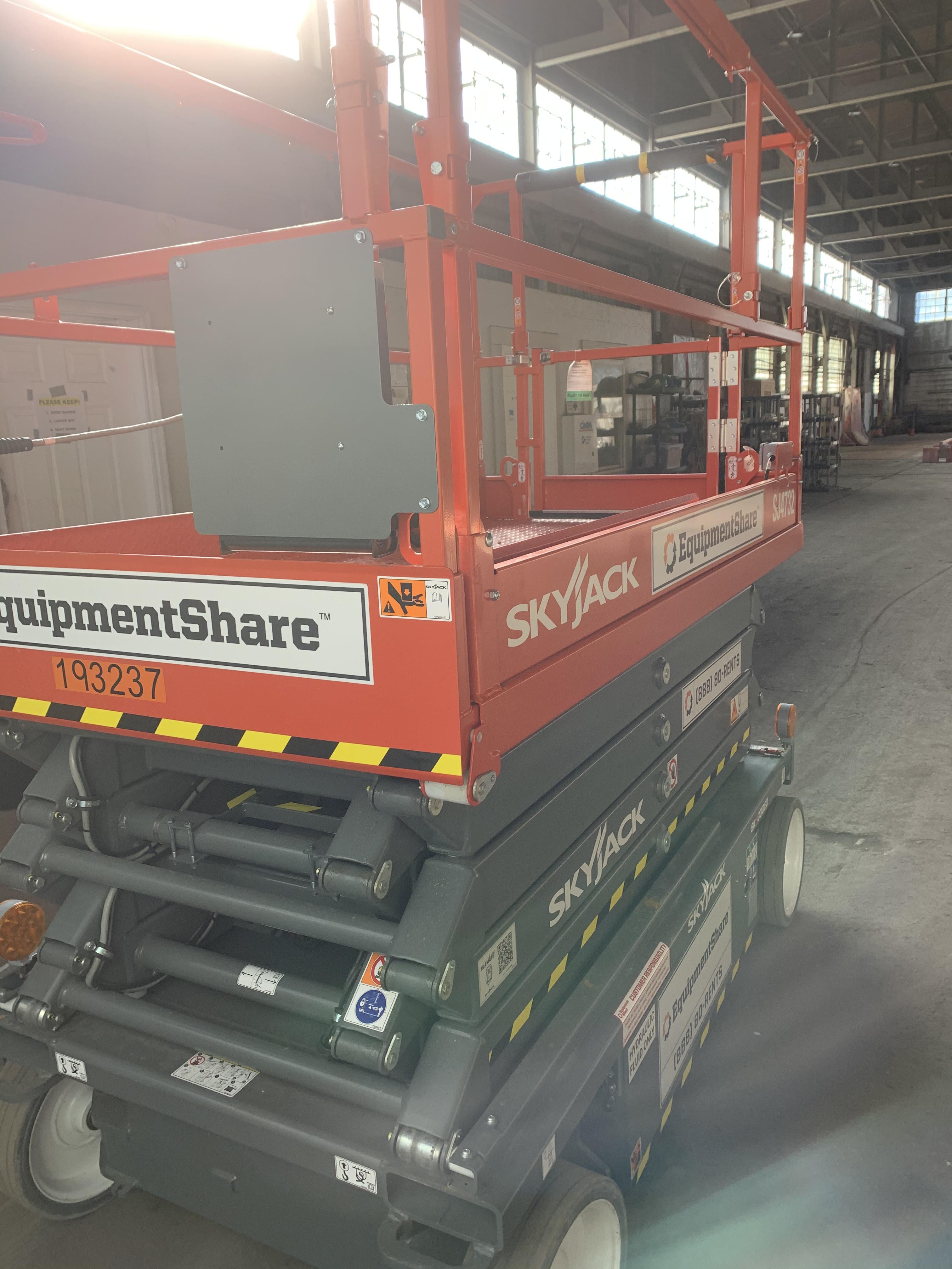 2021 SKYJACK SJ4732