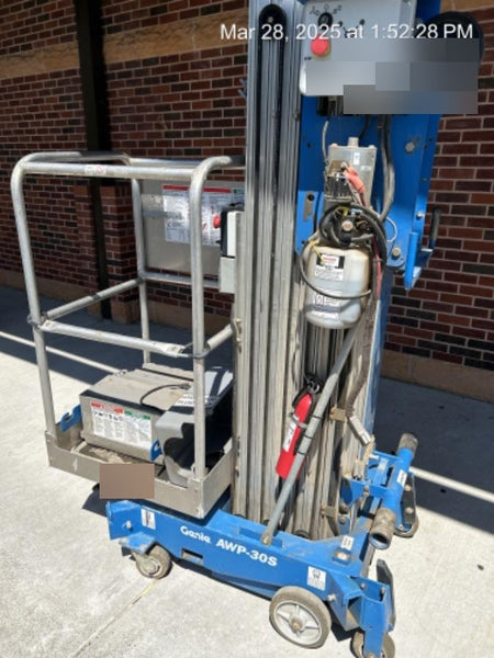 2019 GENIE AWP-30S