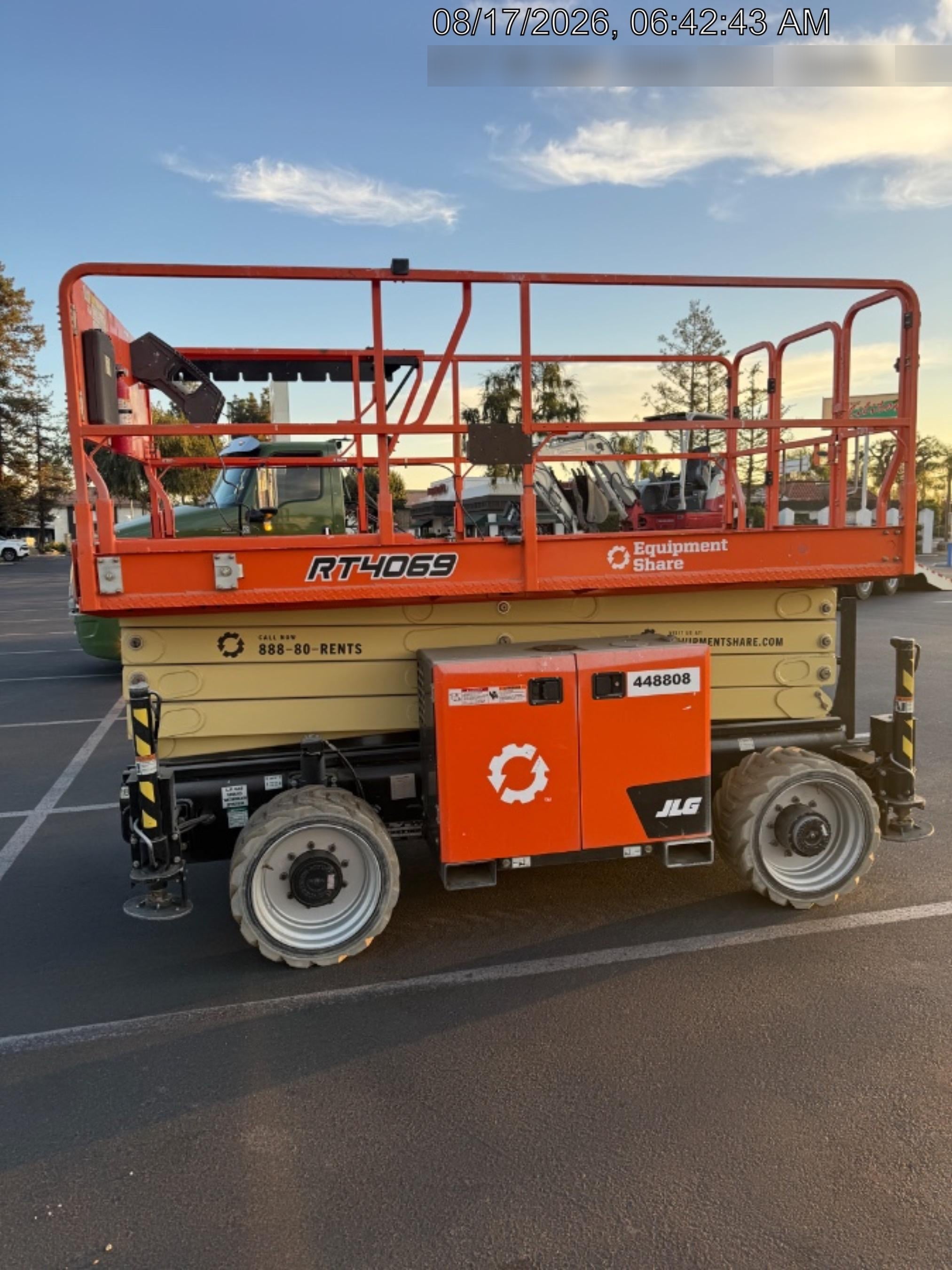 2024 JLG RT4069