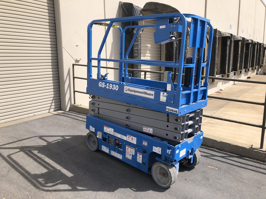 2020 Genie GS-1930 Fixed rails with chain entry gate - Pre A92.20, 800W Inverter