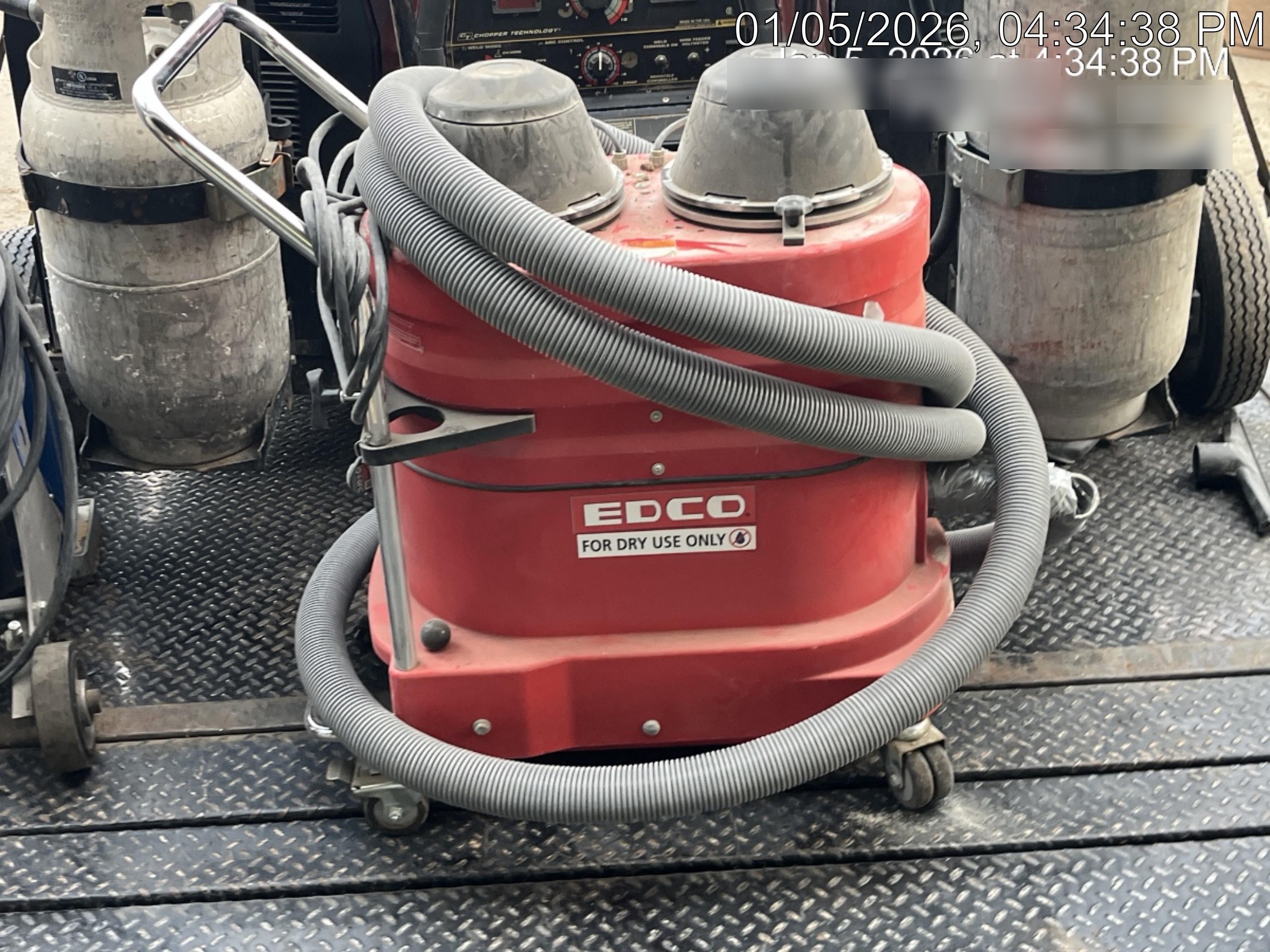 2024 EDCO VAC-200