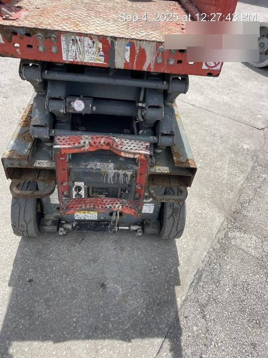 2018 Skyjack SJIII-3219 Skyjack SJIII3219 Scissor Lift w/Trojan Batteries