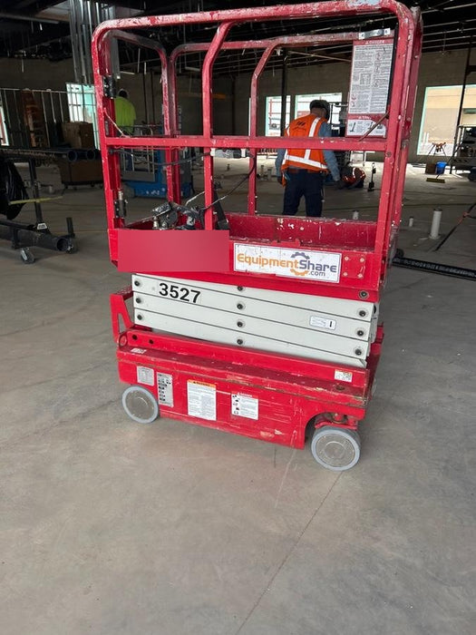 2016 MEC 1330SE MEC 1330SE Scissor Lift