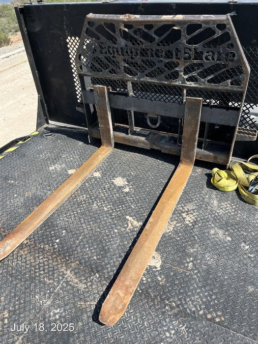 2021 PALADIN 48" Pallet Forks - Paladin