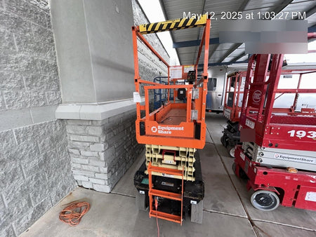 2022 JLG ES2632