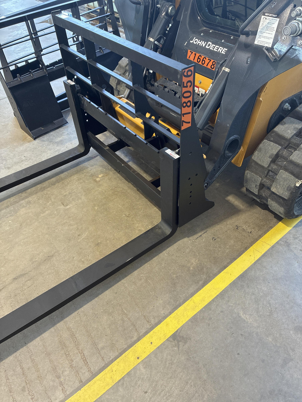 2026 ARROW MATERIAL HANDLING 48" Pallet Forks - Arrow
