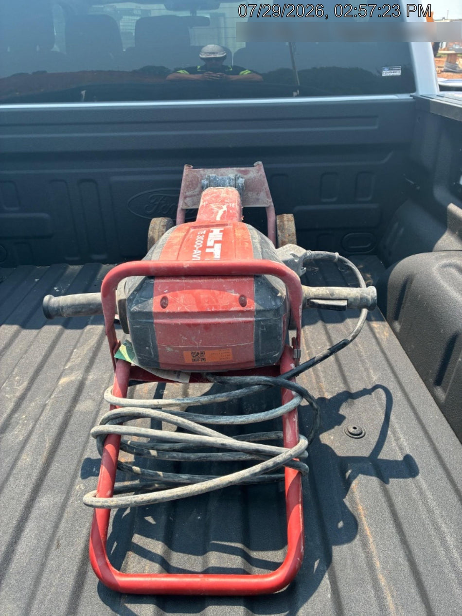 2020 HILTI TE 3000-AVR