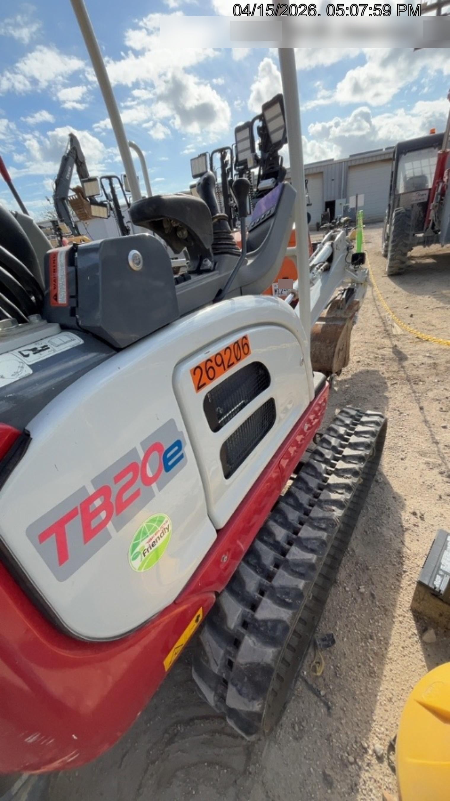 2022 TAKEUCHI TB20e