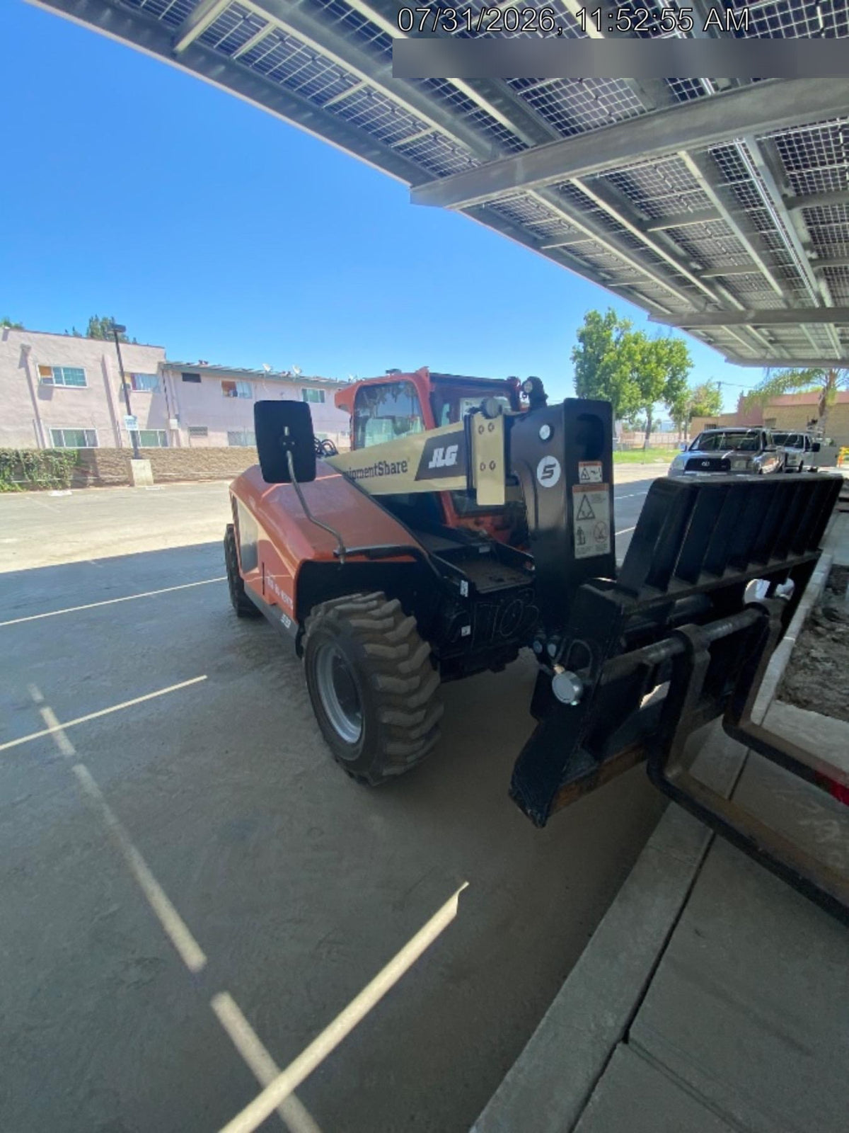 2025 JLG 519